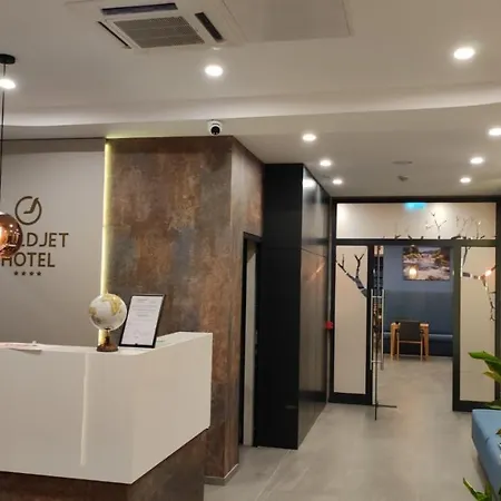 Gold Jet Hotel