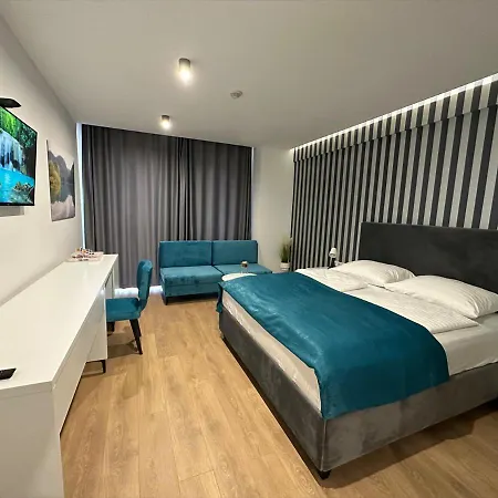 Gold Jet מלון Bihać