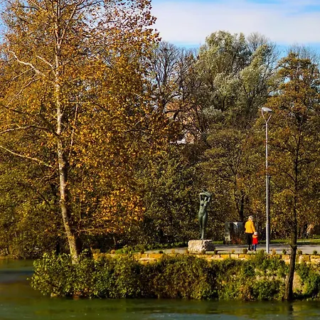 מלון Gold Jet 4*