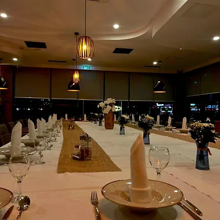 Hotel Gold Jet 4*
