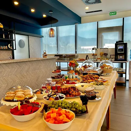 Gold Jet Hotel 4*