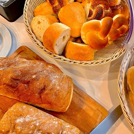 Gold Jet מלון Bihać