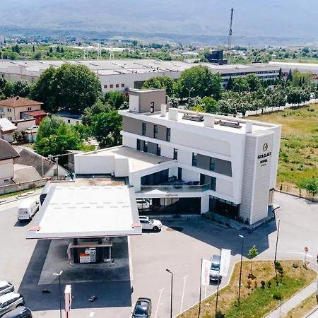 מלון Gold Jet 4*